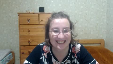 Snapshot of smart_rose chatting on 25, 10, 2025 smart_rose online show from 25, 10, 2025