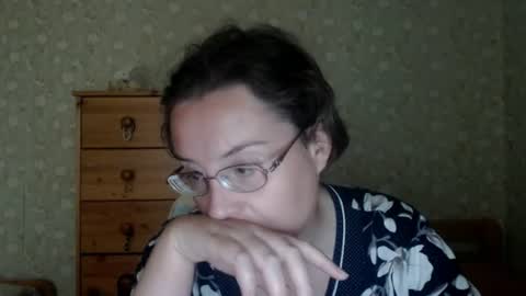 Snapshot of smart_rose chatting on 18, 6, 2026 smart_rose online show from 18, 6, 2026
