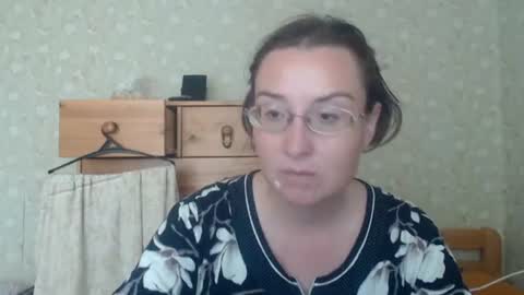 Snapshot of smart_rose chatting on 25, 6, 2026 smart_rose online show from 25, 6, 2026