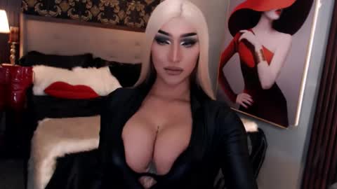 smasherqueen online show from 17, 6, 2026