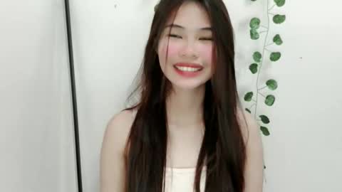 Snapshot of smellon_shake chatting on 1, 10, 2025 Julia online show from 1, 10, 2025