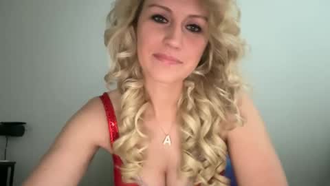 Snapshot of smexxii93 chatting on 2, 2, 2026 smexxii93 online show from 2, 2, 2026