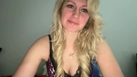 Snapshot of smexxii93 chatting on 9, 2, 2026 smexxii93 online show from 9, 2, 2026