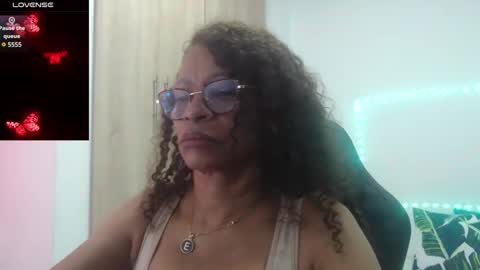Snapshot of smilet_milf chatting on 2, 1, 2025 Smileth online show from 2, 1, 2025
