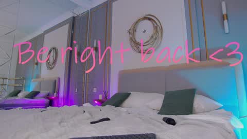 Snapshot of smiley_mia_ chatting on 5, 2, 2025 Mia online show from 5, 2, 2025