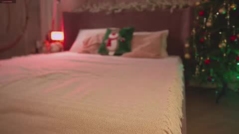 Mia online show from 3, 12, 2025