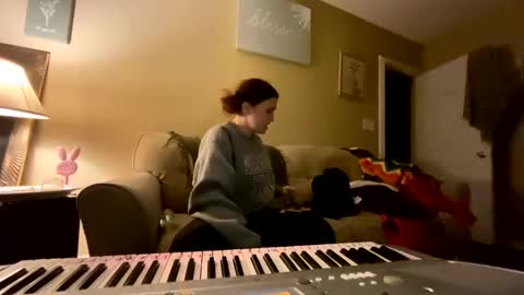 Smiley Mylie online show from 3, 12, 2024