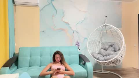 Snapshot of smiling_riddle chatting on 23, 10, 2025 smiling_riddle online show from 23, 10, 2025