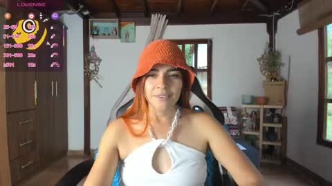 Snapshot of smilingsalor chatting on 8, 3, 2025 SmilingSalor online show from 8, 3, 2025