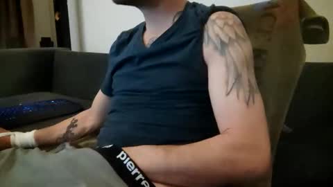 Smokeandwatching online show from 10, 3, 2025