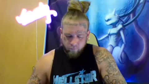 Snapshot of smokebluntafterblunt chatting on 18, 6, 2026 smoke online show from 18, 6, 2026