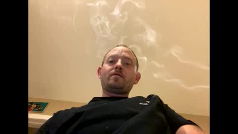 Snapshot of smokeymt420 chatting on 12, 1, 2025 smokeymt420 online show from 12, 1, 2025