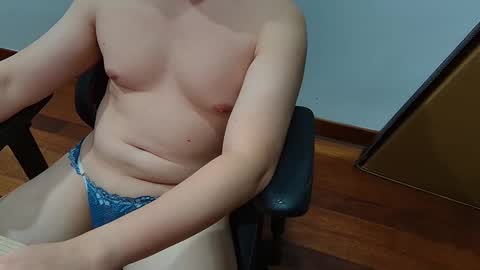 Snapshot of smoothasianm chatting on 18, 5, 2026 smoothasianm online show from 18, 5, 2026
