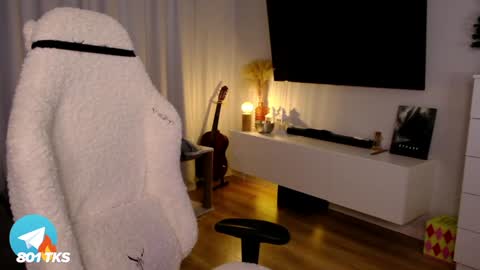 Snapshot of smthwrong chatting on 9, 1, 2025 smthwrong online show from 9, 1, 2025