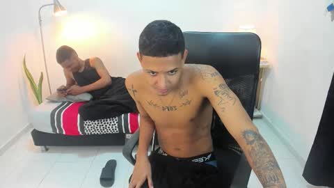 Snapshot of snak_master1 chatting on 17, 10, 2025 snak_master1 online show from 17, 10, 2025