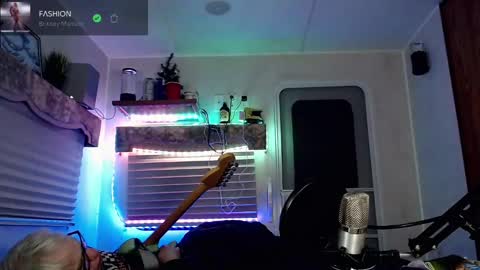 Snapshot of snarfle chatting on 3, 3, 2025 Viiscount Snarfle Von Snarfenberg online show from 3, 3, 2025