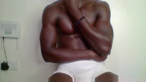 Snapshot of sneaky_link2 chatting on 21, 2, 2025 papi online show from 21, 2, 2025