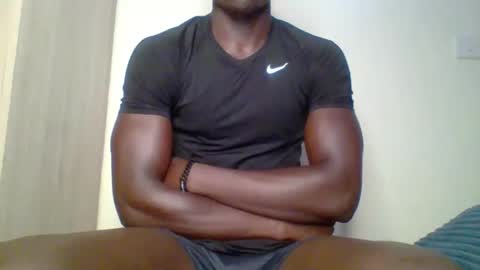 Snapshot of sneaky_link2 chatting on 21, 2, 2025 papi online show from 21, 2, 2025