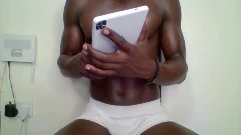 Snapshot of sneaky_link2 chatting on 22, 2, 2025 papi online show from 22, 2, 2025