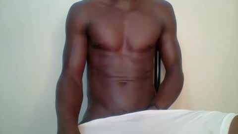 Snapshot of sneaky_link2 chatting on 6, 3, 2025 papi online show from 6, 3, 2025