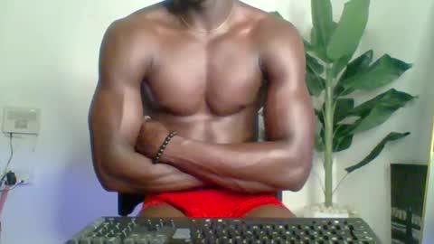 Snapshot of sneaky_link2 chatting on 10, 9, 2025 papi online show from 10, 9, 2025