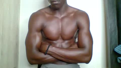 Snapshot of sneaky_link2 chatting on 24, 9, 2025 papi online show from 24, 9, 2025