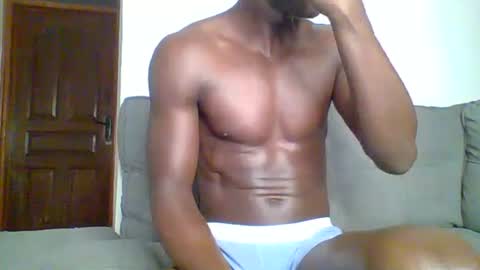 Snapshot of sneaky_link2 chatting on 12, 10, 2025 papi online show from 12, 10, 2025