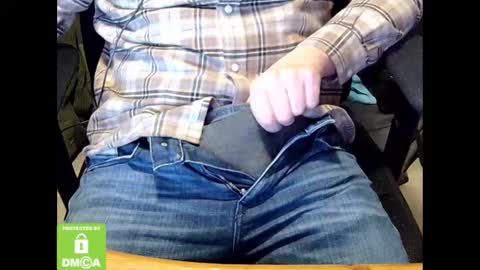 Sneakybill online show from 17, 2, 2025