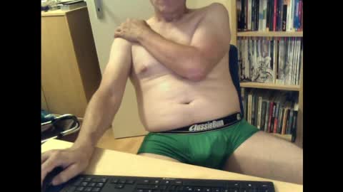 Snapshot of sneaxfreund chatting on 6, 6, 2026 sneaxfreund online show from 6, 6, 2026