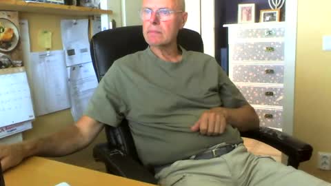 snickarn335731 online show from 30, 6, 2026
