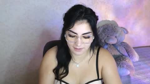 Snapshot of snickertail chatting on 7, 10, 2025 Olivia online show from 7, 10, 2025