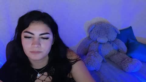 Snapshot of snickertail chatting on 10, 10, 2025 Olivia online show from 10, 10, 2025