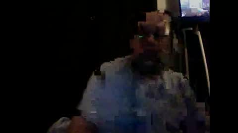 Snapshot of snoop95651994599 chatting on 18, 12, 2025 snoop95651 online show from 18, 12, 2025