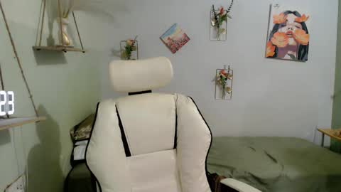 snow_2000 online show from 12, 10, 2025