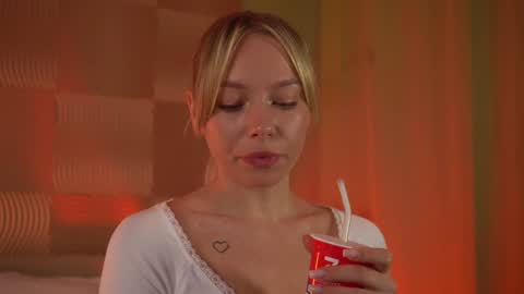 Candice Snow online show from 28, 12, 2024