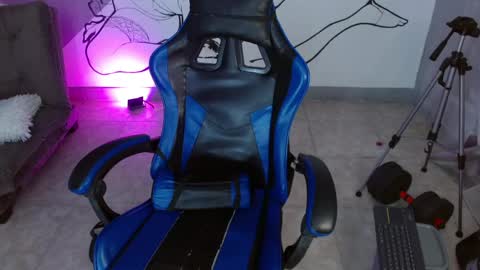 Jon   online show from 16, 4, 2026