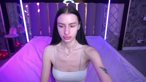 snow_whiteeex online show from 9, 4, 2026