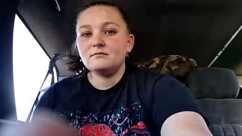 Snapshot of snowbunny_max chatting on 2, 3, 2026 snowbunny_max online show from 2, 3, 2026