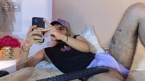 Snapshot of snowlann chatting on 12, 11, 2025 Snow online show from 12, 11, 2025