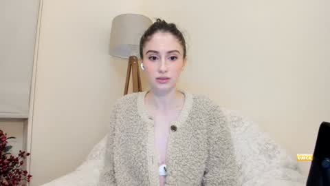 Snapshot of snowww_white chatting on 12, 1, 2025 Ann online show from 12, 1, 2025