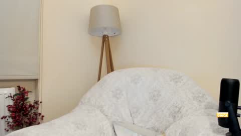 Snapshot of snowww_white chatting on 12, 1, 2025 Ann online show from 12, 1, 2025