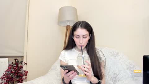 Snapshot of snowww_white chatting on 24, 1, 2025 Ann online show from 24, 1, 2025