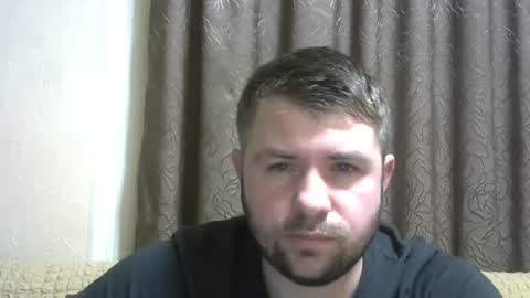 Snapshot of snowyqred chatting on 25, 12, 2024 Arthur online show from 25, 12, 2024