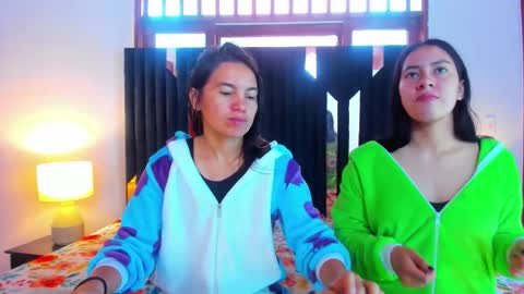 Snapshot of soffy_and_mia chatting on 18, 10, 2025 soffy and mia online show from 18, 10, 2025