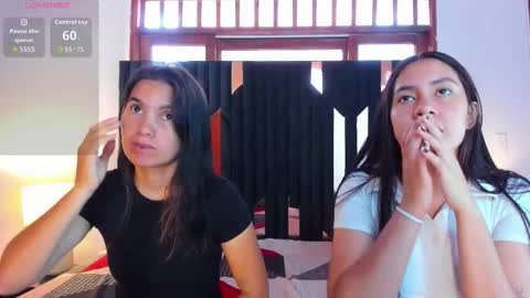 Snapshot of soffy_and_mia chatting on 28, 10, 2025 soffy and mia online show from 28, 10, 2025