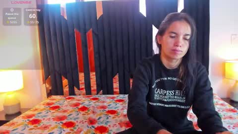 Snapshot of soffy_and_mia chatting on 22, 11, 2025 soffy and mia online show from 22, 11, 2025