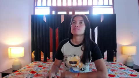 Snapshot of soffy_and_mia chatting on 16, 12, 2025 soffy and mia online show from 16, 12, 2025