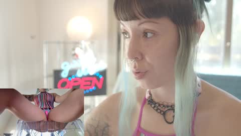 Snapshot of sofi_mora chatting on 28, 1, 2025 Sofi Mora online show from 28, 1, 2025