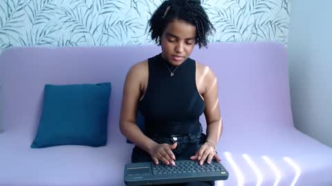 Snapshot of sofi_z chatting on 23, 12, 2024 Sofi online show from 23, 12, 2024