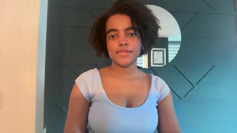 Snapshot of sofi_z chatting on 30, 11, 2025 Sofi online show from 30, 11, 2025